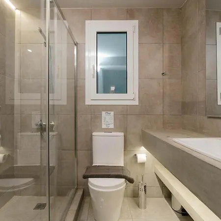 Phaedrus Living: City Center Zenonos Suite Athene Buitenkant foto